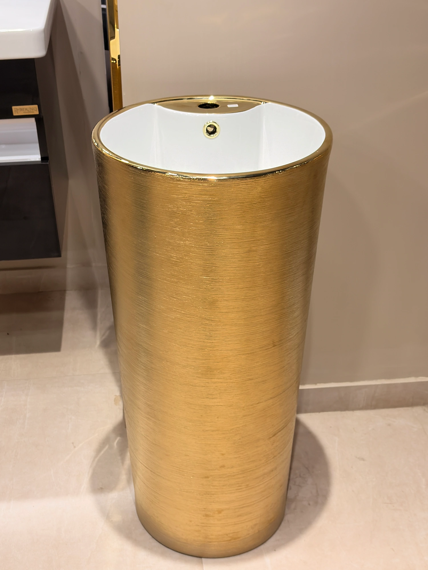 wash basin - golden cone